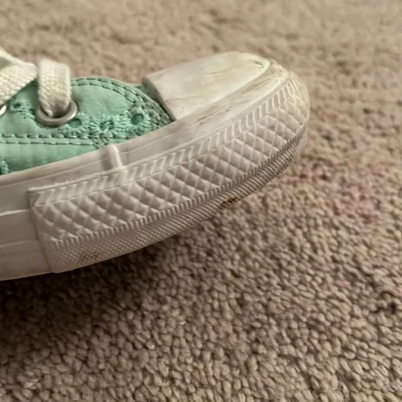 👟 Converse Low Tops Size 8 👟 - Picture 10 of 16